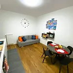 Charming Newly Renovated Apartment
